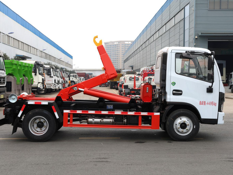 東風(fēng)多利卡D6勾臂垃圾車(chē)