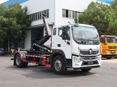 福田奧鈴勾臂垃圾車(chē)
