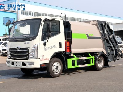 福田領航M5壓縮垃圾車