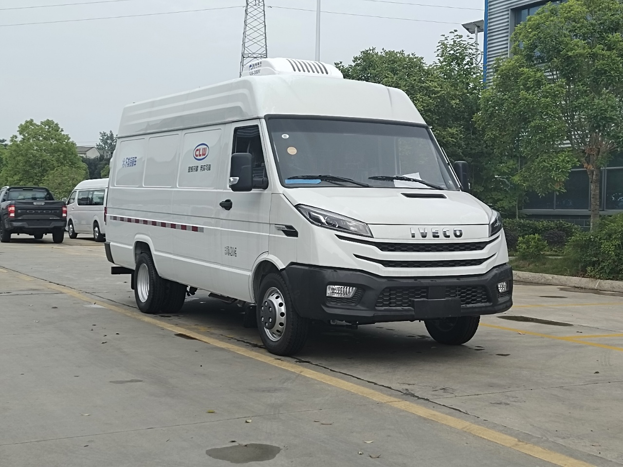 依維柯長(zhǎng)軸冷藏車