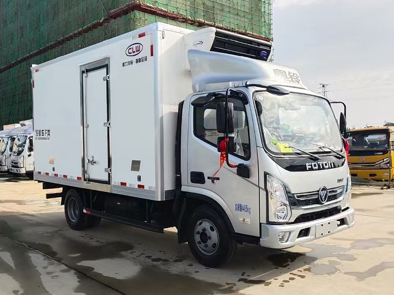 福田奧鈴速運(yùn)4.2米冷藏車