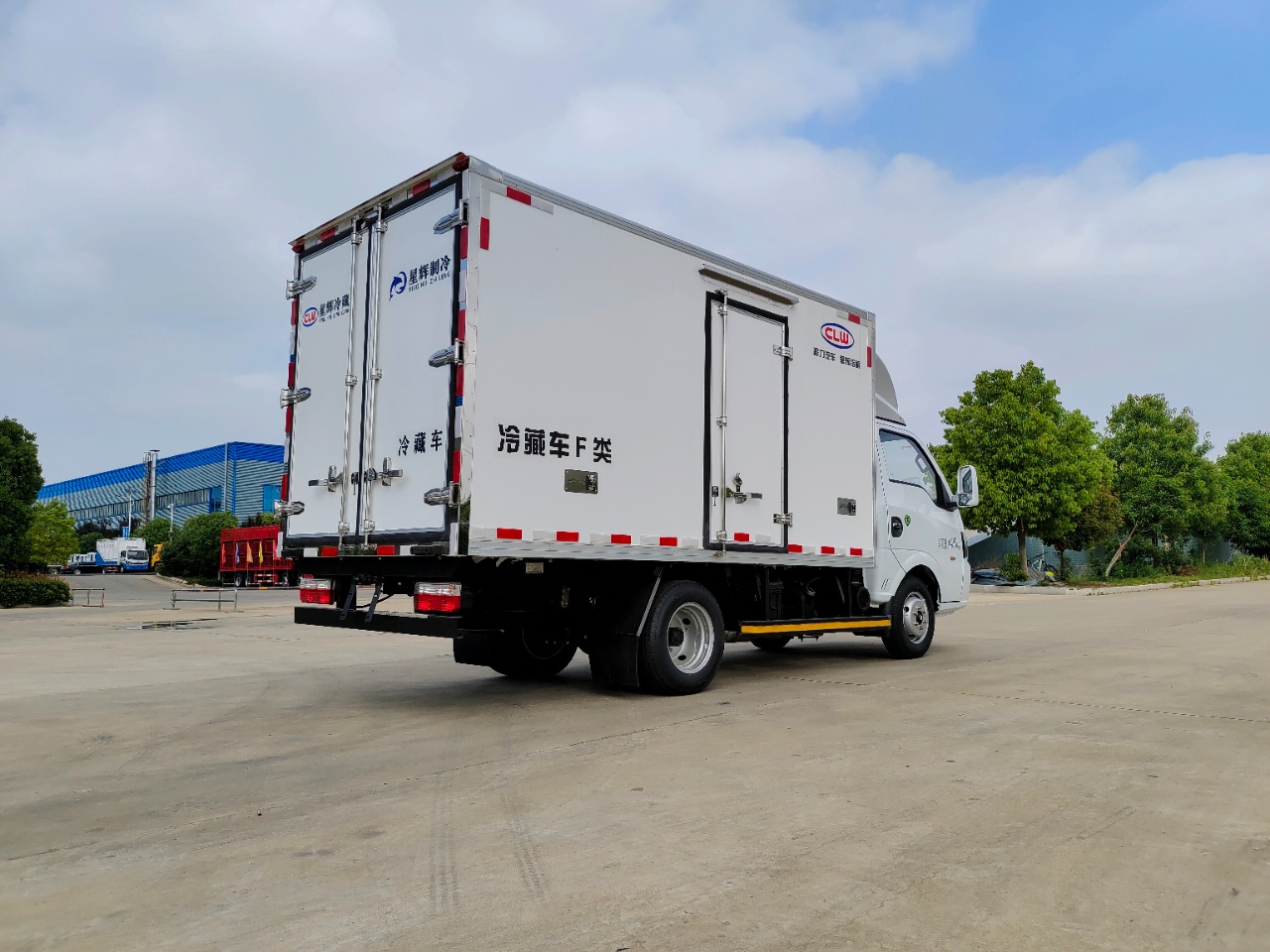 東風(fēng)途逸柴油版冷藏車